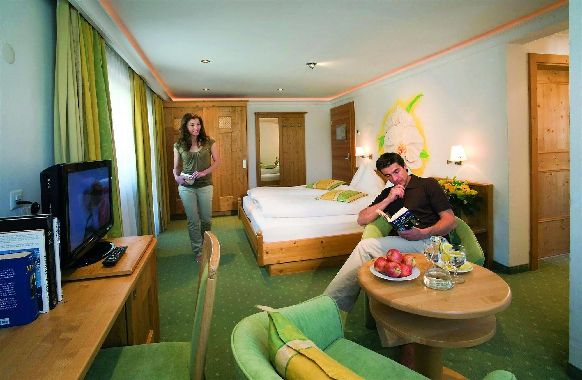 Hotel Samnaunerhof Vital-hotel 3*